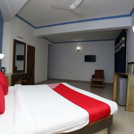 Oyo 5667 Katra Continental Hotell Eksteriør bilde