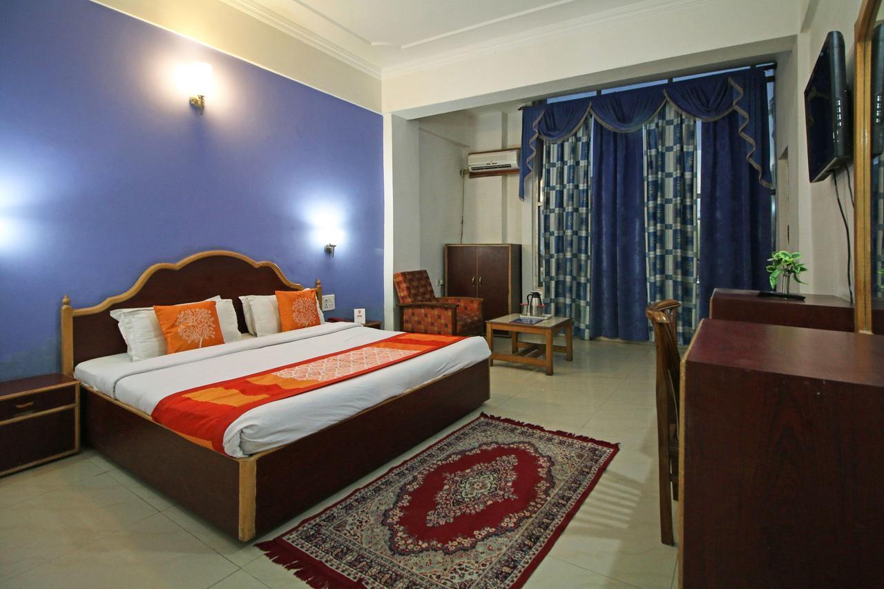 Oyo 5667 Katra Continental Hotell Eksteriør bilde