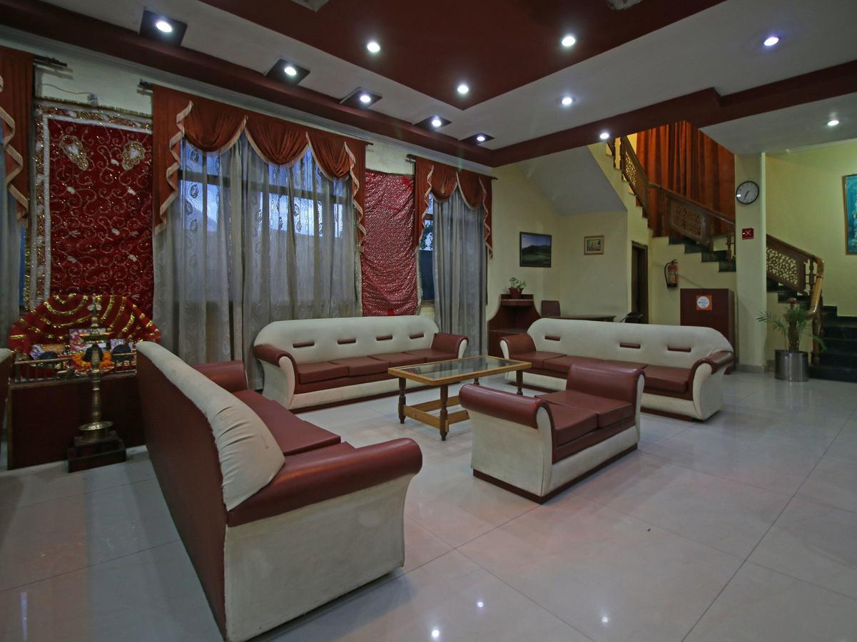 Oyo 5667 Katra Continental Hotell Eksteriør bilde
