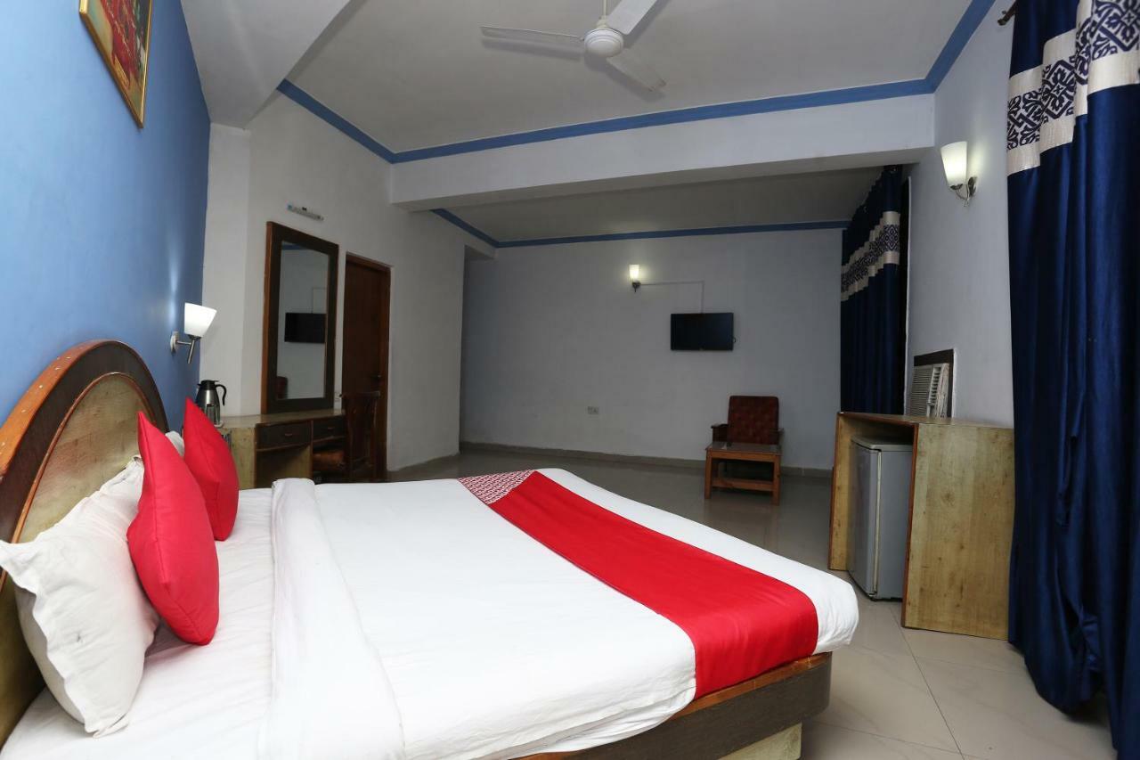 Oyo 5667 Katra Continental Hotell Eksteriør bilde