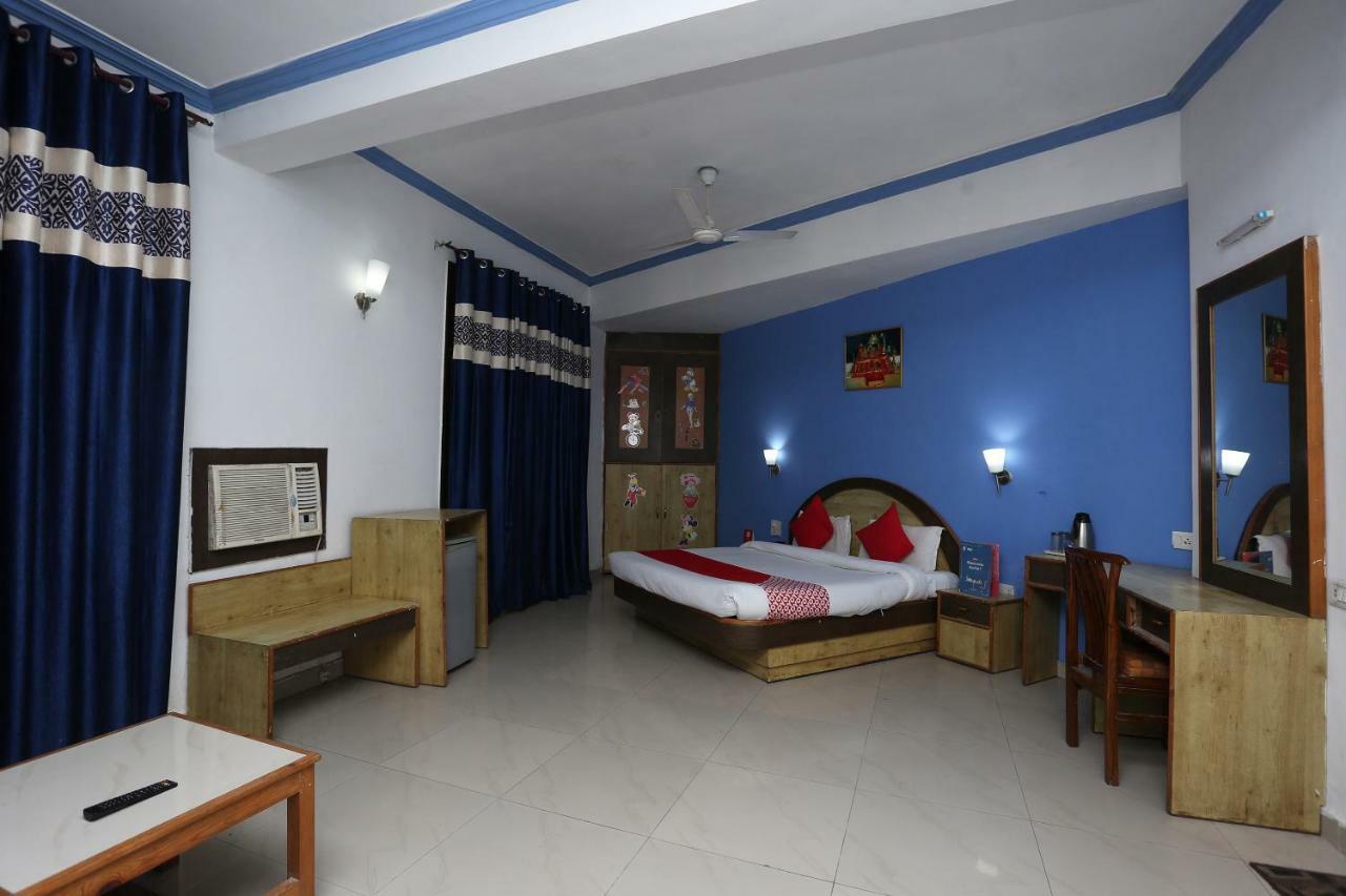 Oyo 5667 Katra Continental Hotell Eksteriør bilde
